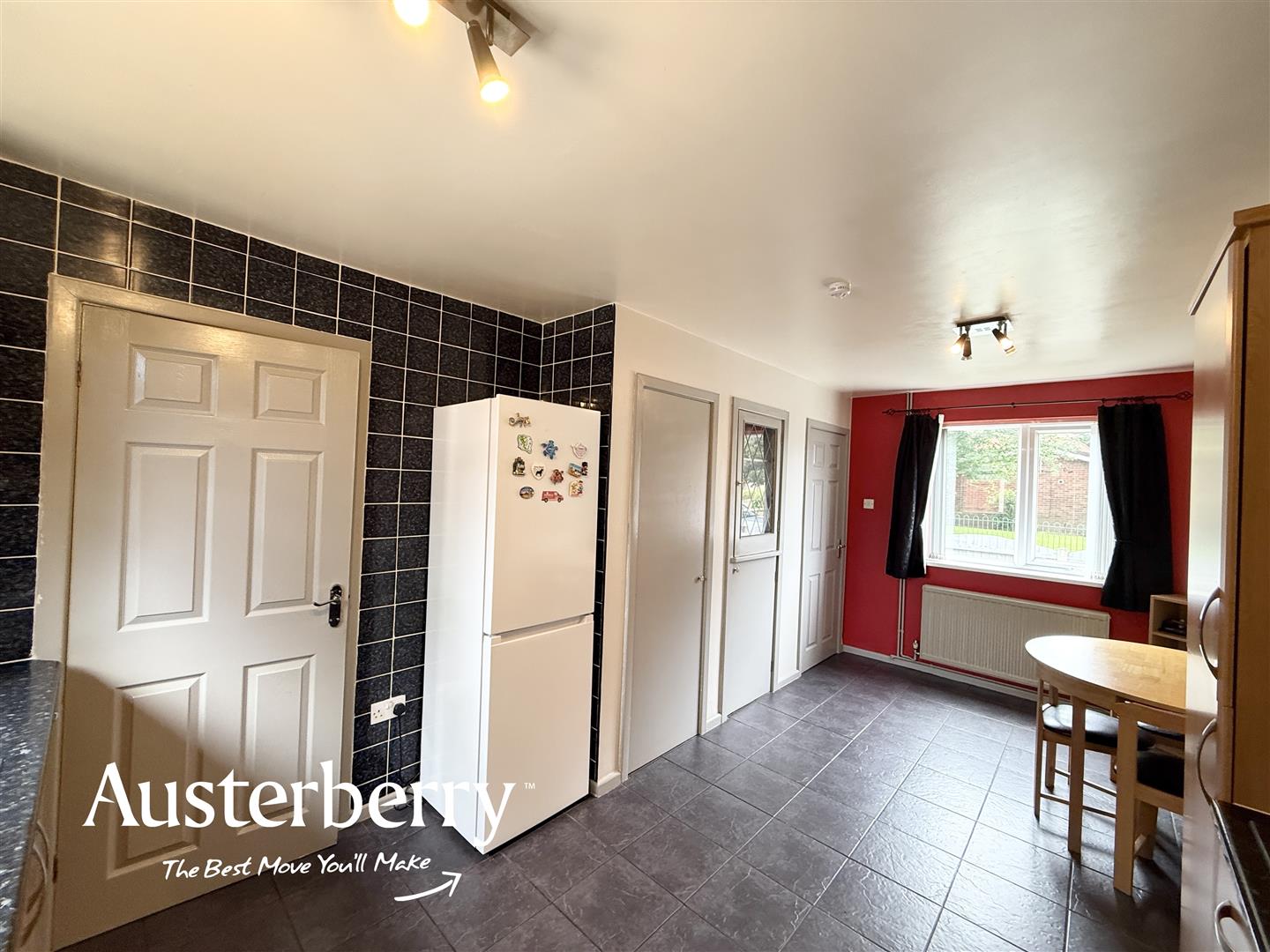 3 bed property in California Street, Stoke-On-Trent